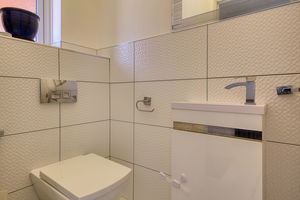 Downstairs WC- click for photo gallery